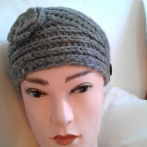 Vintage Gray Crocheted Adjustable Head Wrap / Hat